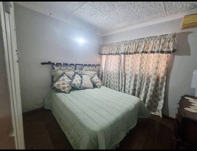5 BEDROOM HOUSE FOR SALE IN RICHEM